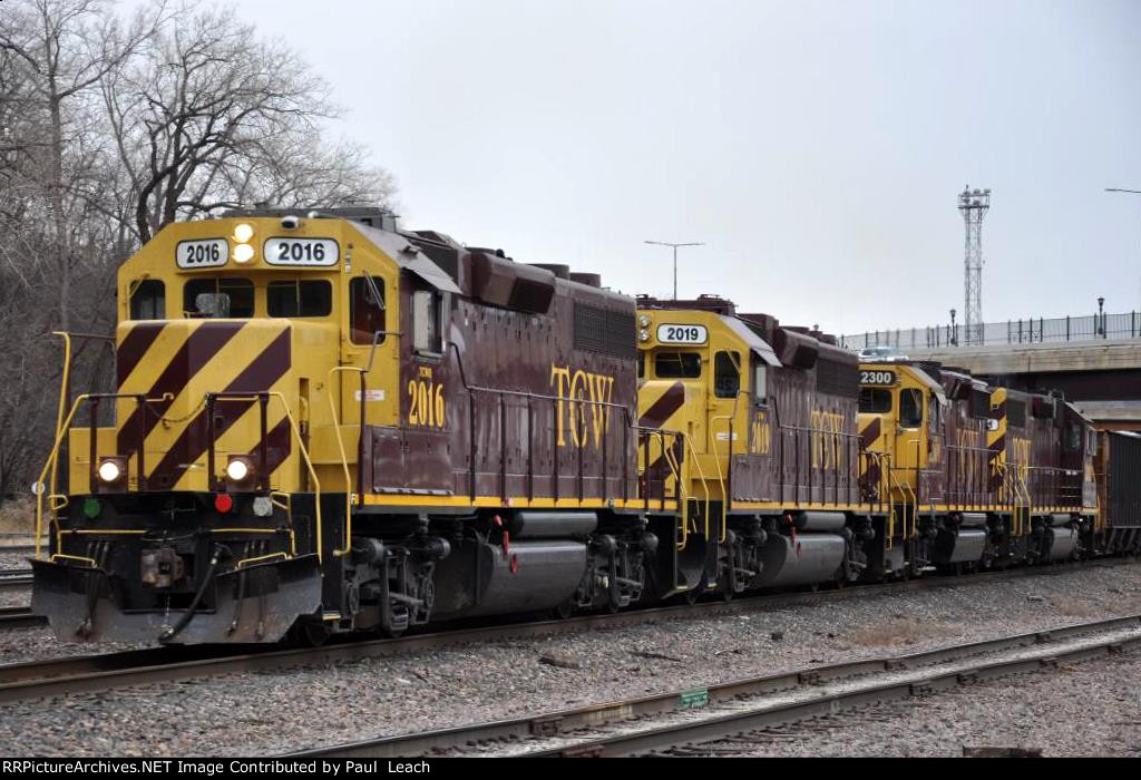 Westbound Turn comes out of the yard